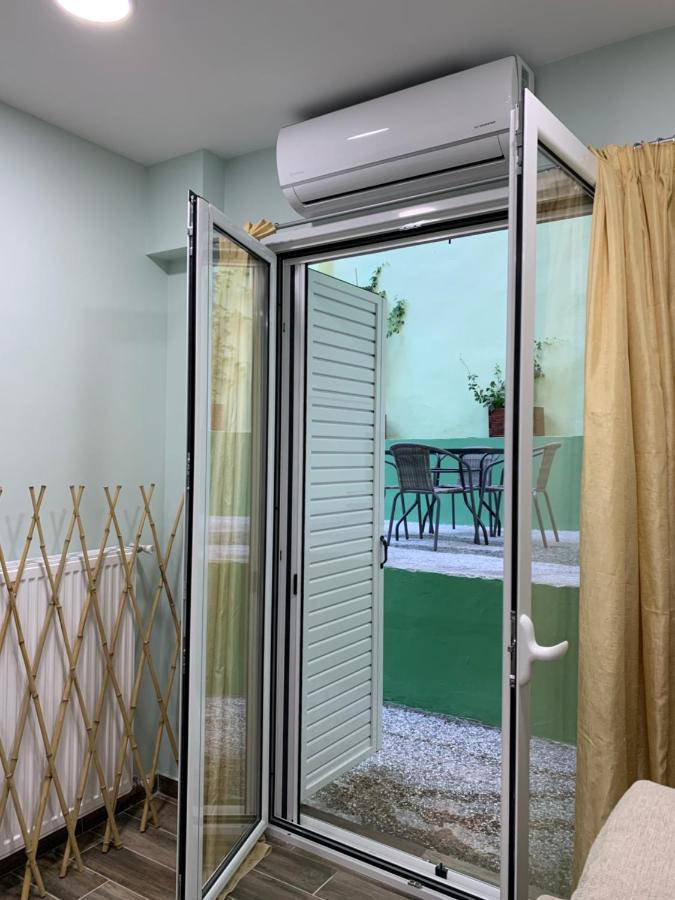 Cozy Apartment Metaxourgeio Greendom Athens Luaran gambar