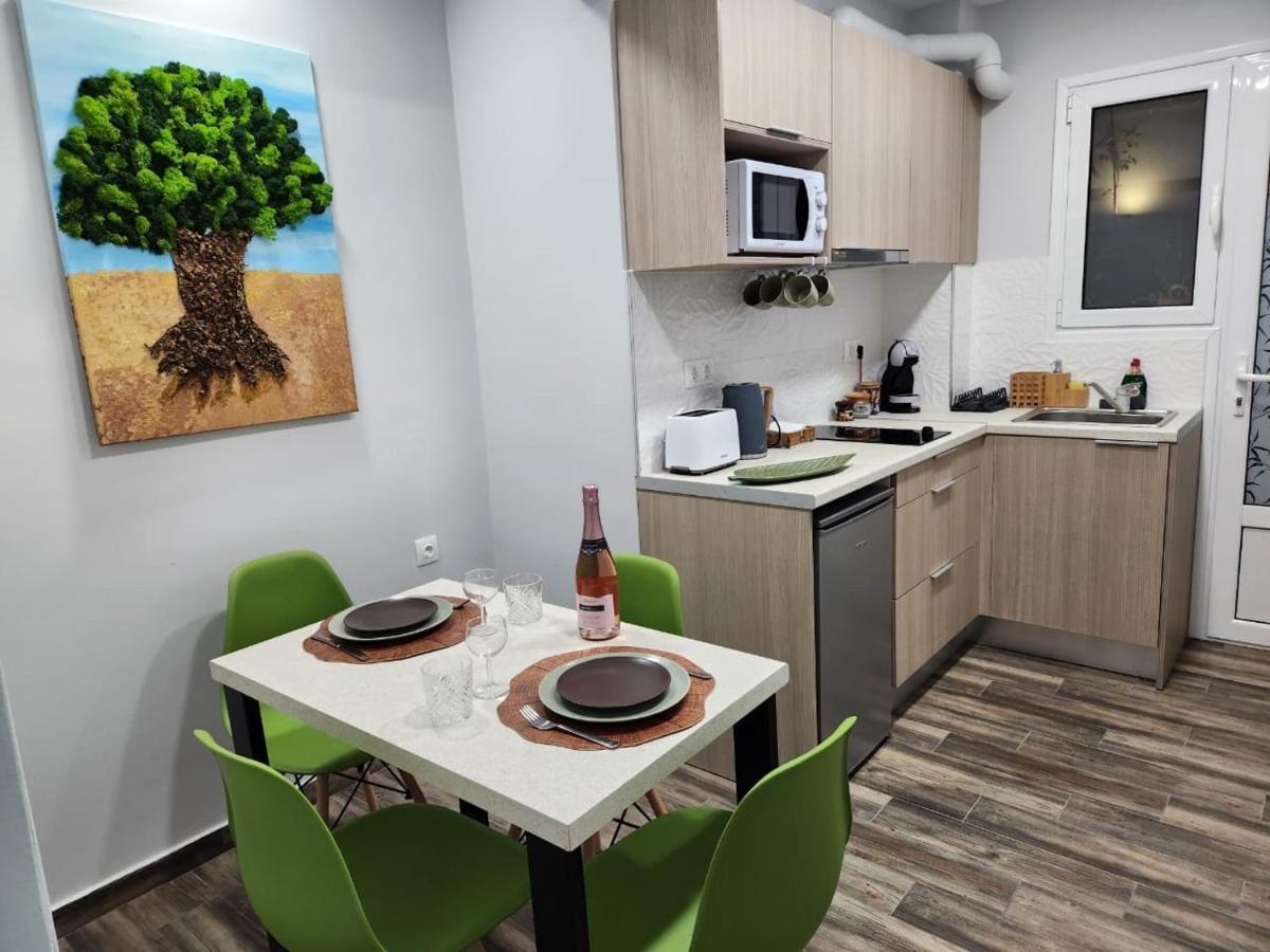 Cozy Apartment Metaxourgeio Greendom Athens Luaran gambar